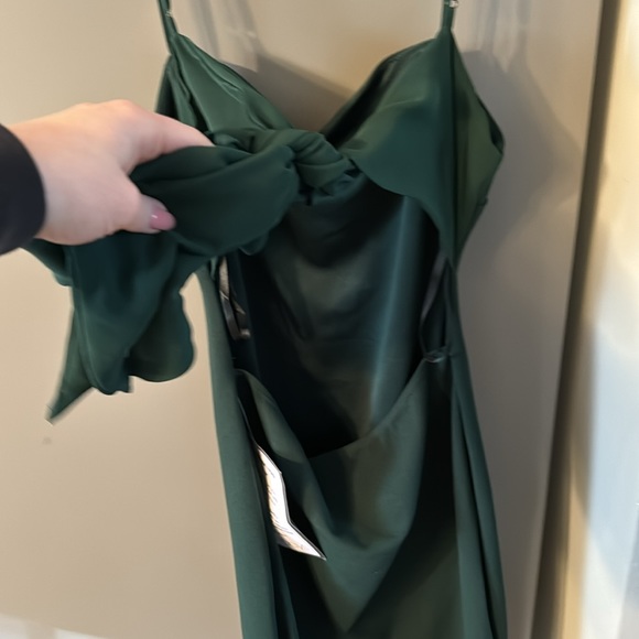 Nwt B.Darlin backless dress - Picture 5 of 8